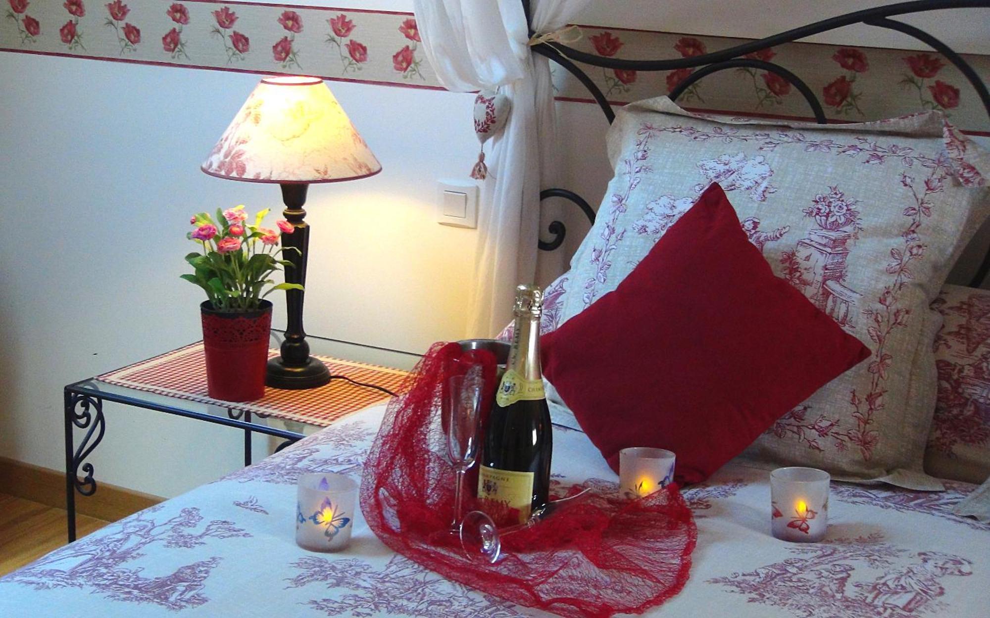 Le Clos Des Tilleuls D Day Home, Chambres D'Hotes, Suite Avec Sauna Privatif, Suite Avec Balneotherapie Privative, En Supplement Option Spa Bain A Remous La Vendelee Екстер'єр фото