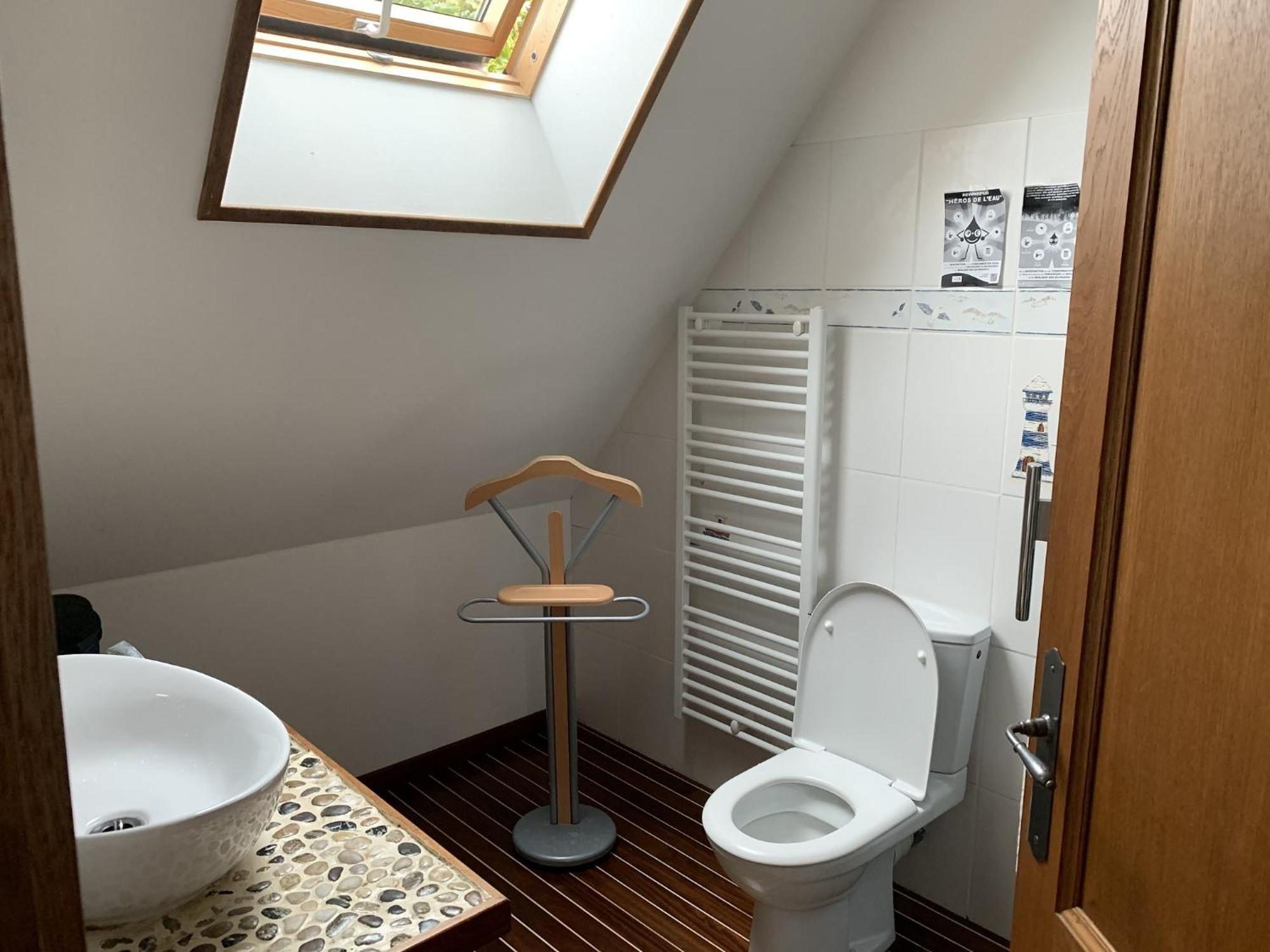 Le Clos Des Tilleuls D Day Home, Chambres D'Hotes, Suite Avec Sauna Privatif, Suite Avec Balneotherapie Privative, En Supplement Option Spa Bain A Remous La Vendelee Номер фото