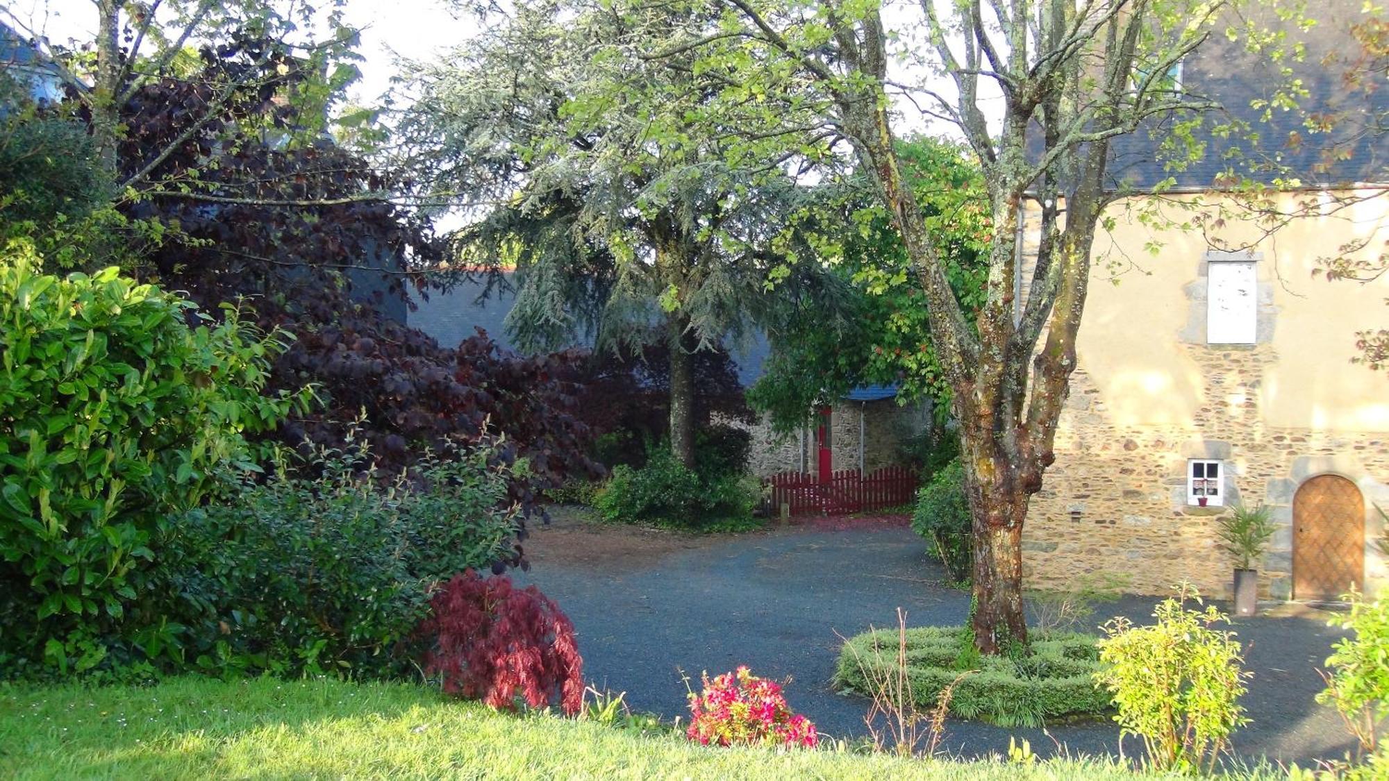 Le Clos Des Tilleuls D Day Home, Chambres D'Hotes, Suite Avec Sauna Privatif, Suite Avec Balneotherapie Privative, En Supplement Option Spa Bain A Remous La Vendelee Екстер'єр фото