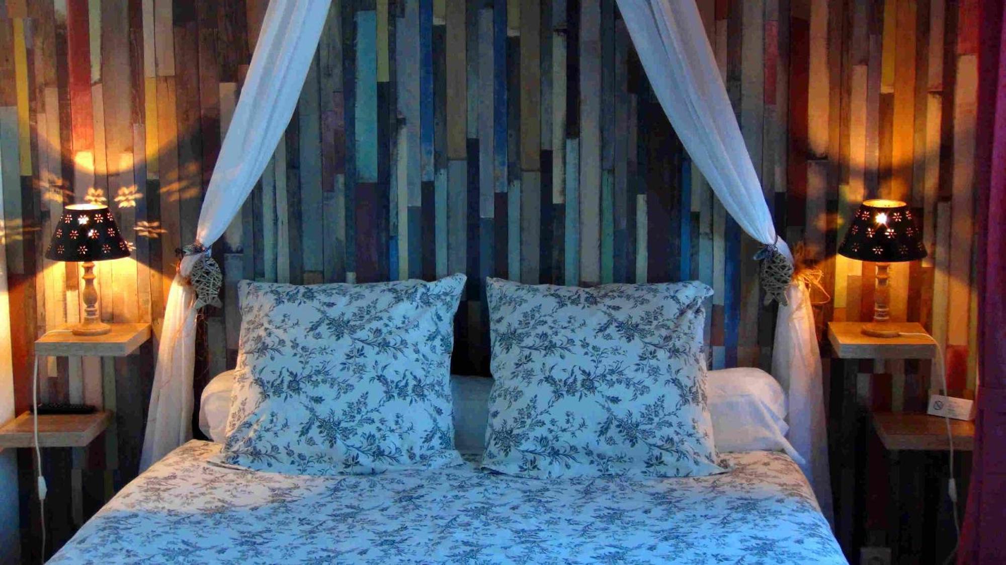 Le Clos Des Tilleuls D Day Home, Chambres D'Hotes, Suite Avec Sauna Privatif, Suite Avec Balneotherapie Privative, En Supplement Option Spa Bain A Remous La Vendelee Екстер'єр фото